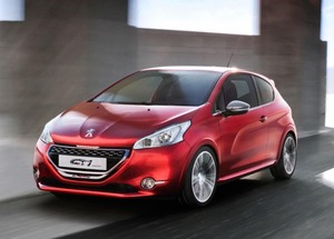 Una Peugeot 208 disponibile per il noleggio a lungo termine