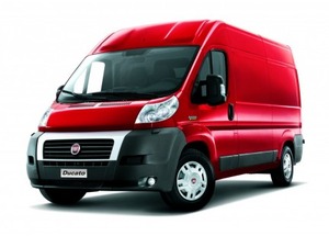 Un Fiat Ducato disponibile per il noleggio a lungo termine